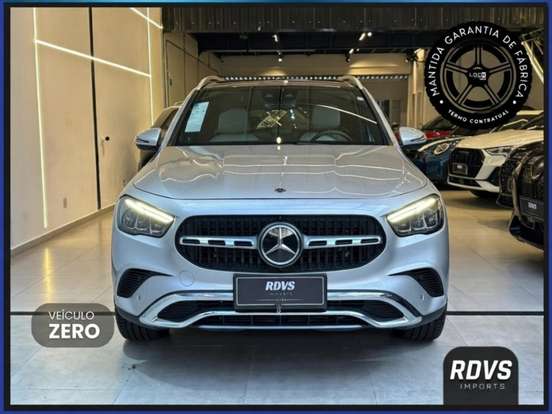 MERCEDES-BENZ-GLA 200-2026