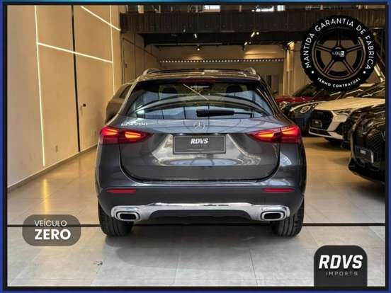 MERCEDES-BENZ-GLA 200-2026