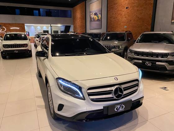MERCEDES-BENZ GLA 200 1.6 CGI ADVANCE 16V TURBO FLEX 4P AUTOMÁTICO