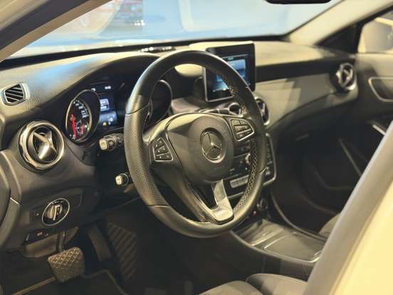 MERCEDES-BENZ-GLA 200-1.6 CGI FLEX ADVANCE 7G-DCT MERCEDES-BENZ-GLA 200-2017