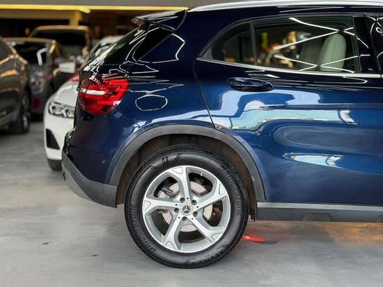 MERCEDES-BENZ-GLA 200-1.6 CGI FLEX ADVANCE 7G-DCT MERCEDES-BENZ-GLA 200-2018