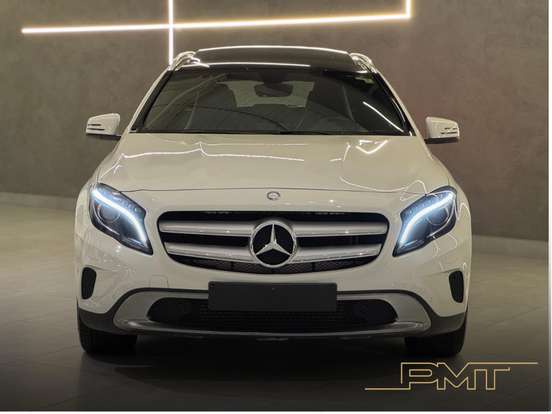 MERCEDES-BENZ-GLA 200-1.6 CGI VISION 16V TURBO FLEX 4P AUTOMÁTICO MERCEDES-BENZ-GLA 200-2014