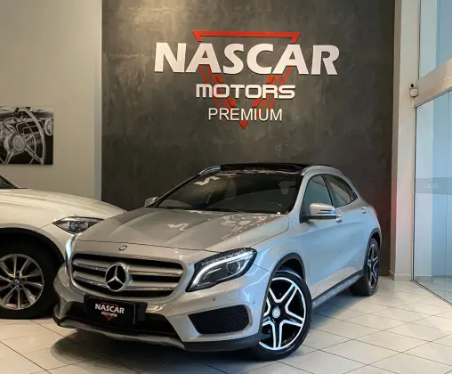 MERCEDES-BENZ GLA 250 2.0 16V TURBO GASOLINA SPORT 4P AUTOMÁTICO MERCEDES-BENZ GLA 250 2.0 16V TURBO GASOLINA SPORT 4P AUTOMÁTICO