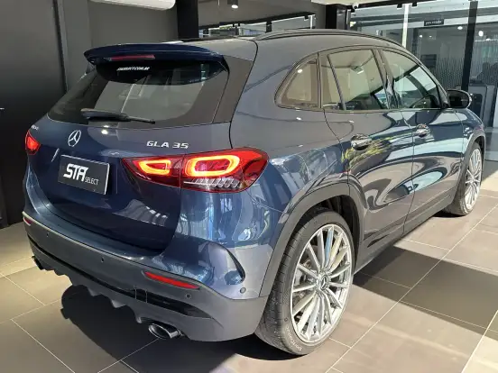MERCEDES-BENZ-GLA 35 AMG-2022
