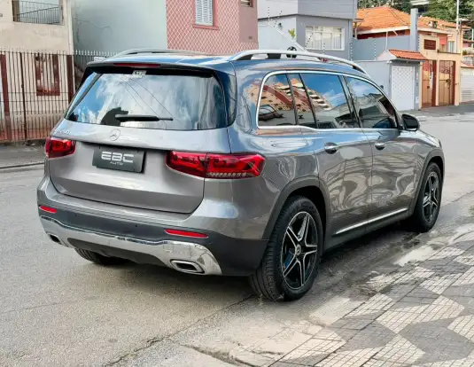 MERCEDES-BENZ-GLB 200-2022