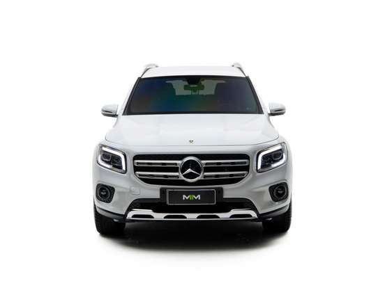 MERCEDES-BENZ-GLB 200-2021
