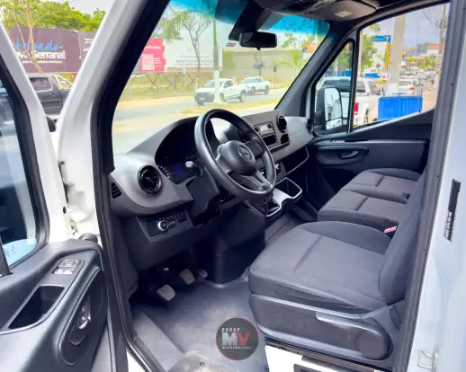 MERCEDES-BENZ-SPRINTER-2020
