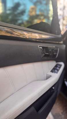 MERCEDES-BENZ-E 500-2010
