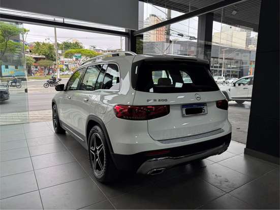 MERCEDES-BENZ-GLB 200-2020