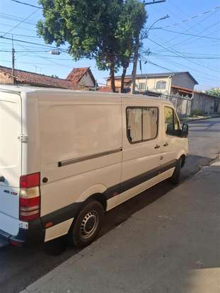 MERCEDES-BENZ-SPRINTER-2.2 FURGÃO STREET 415 CDI TETO BAIXO DIESEL 3P MANUAL MERCEDES-BENZ-SPRINTER-2013