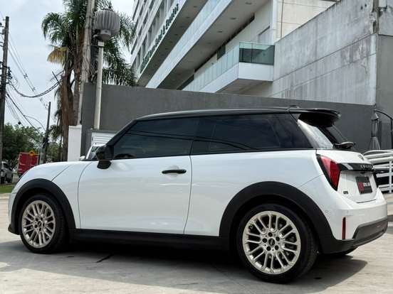 MINI-COOPER-2.0 16V TWINPOWER GASOLINA S TOP 2P STEPTRONIC MINI-COOPER-2024