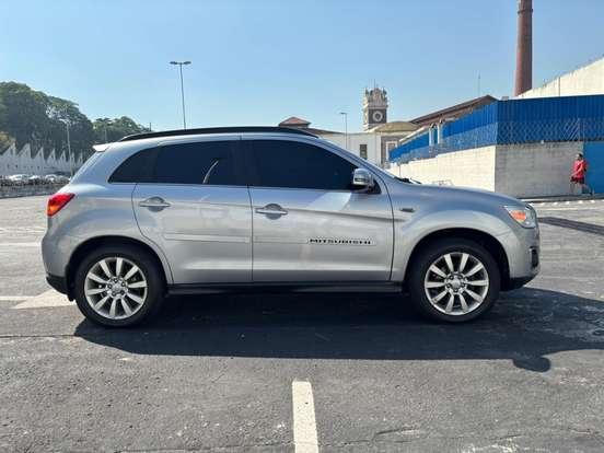 MITSUBISHI-ASX-2014