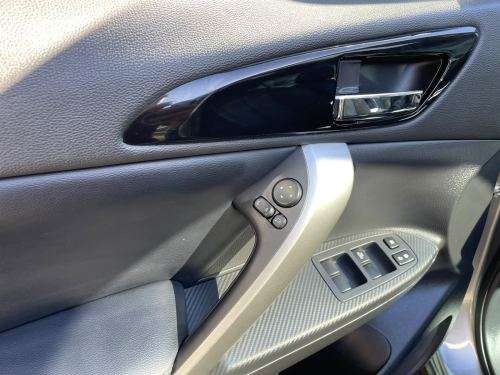 MITSUBISHI-ECLIPSE CROSS-1.5 MIVEC TURBO GASOLINA HPE-S CVT MITSUBISHI-ECLIPSE CROSS-2025