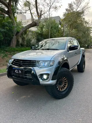 MITSUBISHI L200 TRITON 3.2 HPE 4X4 CD 16V TURBO INTERCOOLER DIESEL 4P AUTOMÁTICO MITSUBISHI L200 TRITON 3.2 HPE 4X4 CD 16V TURBO INTERCOOLER DIESEL 4P AUTOMÁTICO