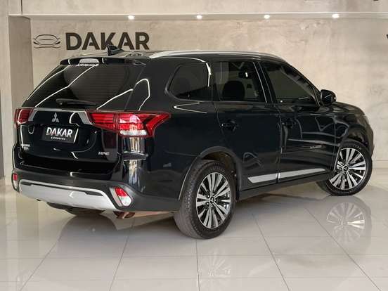MITSUBISHI-OUTLANDER-2.0 MIVEC GASOLINA HPE AUTOMÁTICO MITSUBISHI-OUTLANDER-2018