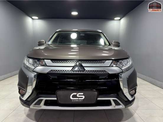MITSUBISHI-OUTLANDER-2018