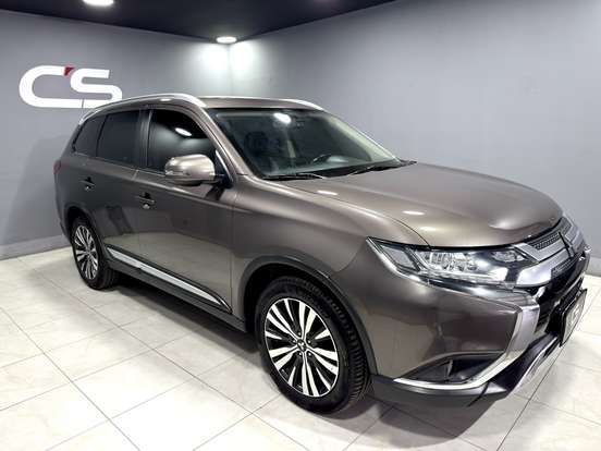 MITSUBISHI-OUTLANDER-2018