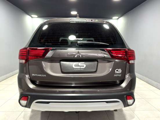 MITSUBISHI-OUTLANDER-2.0 MIVEC GASOLINA HPE AUTOMÁTICO MITSUBISHI-OUTLANDER-2018