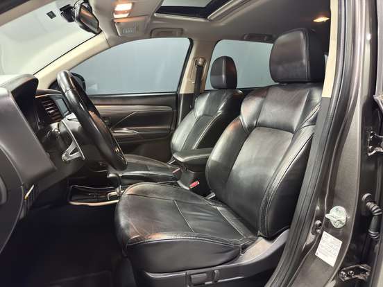 MITSUBISHI-OUTLANDER-2.0 MIVEC GASOLINA HPE AUTOMÁTICO MITSUBISHI-OUTLANDER-2018