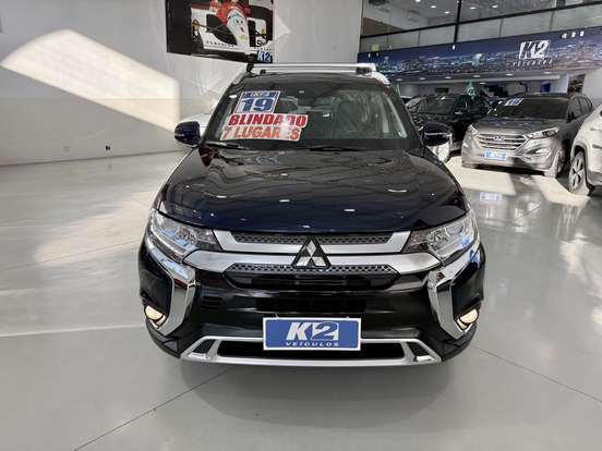 MITSUBISHI-OUTLANDER-2.0 MIVEC GASOLINA HPE AUTOMÁTICO MITSUBISHI-OUTLANDER-2018