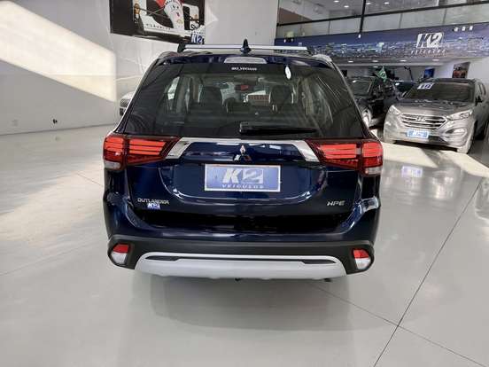 MITSUBISHI-OUTLANDER-2.0 MIVEC GASOLINA HPE AUTOMÁTICO MITSUBISHI-OUTLANDER-2018
