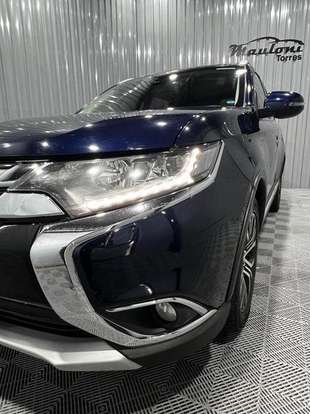 MITSUBISHI-OUTLANDER-2018