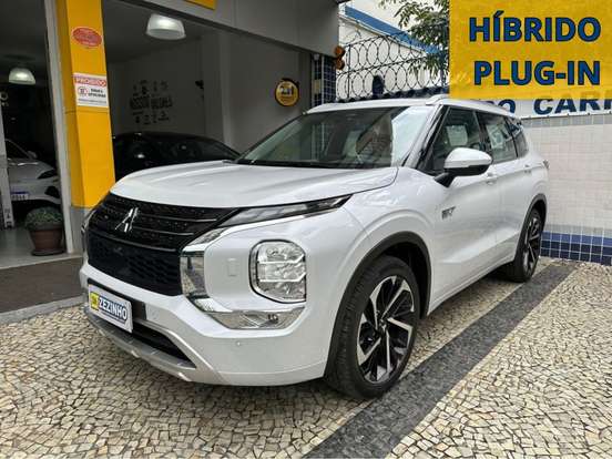 MITSUBISHI-OUTLANDER-2025