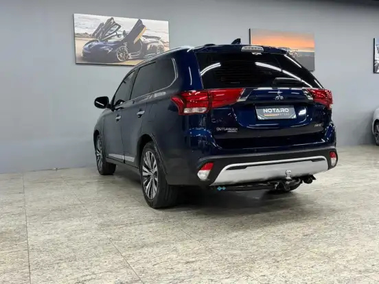 MITSUBISHI-OUTLANDER-3.0 MIVEC V6 GASOLINA HPE-S AWD AUTOMÁTICO MITSUBISHI-OUTLANDER-2020