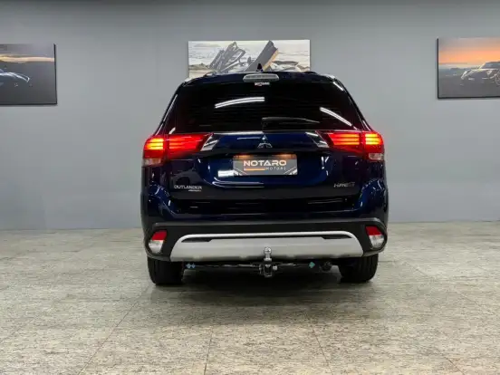 MITSUBISHI-OUTLANDER-3.0 MIVEC V6 GASOLINA HPE-S AWD AUTOMÁTICO MITSUBISHI-OUTLANDER-2020