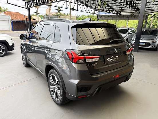 MITSUBISHI-OUTLANDER SPORT-2.0 MIVEC FLEX HPE AUTOMÁTICO MITSUBISHI-OUTLANDER SPORT-2021