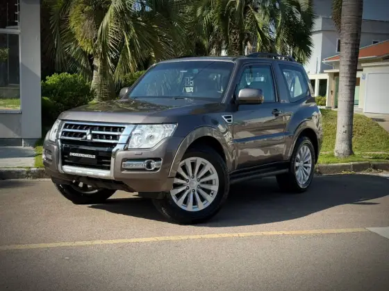 MITSUBISHI PAJERO FULL 3.8 HPE 4X4 V6 24V GASOLINA 2P AUTOMÁTICO MITSUBISHI PAJERO FULL 3.8 HPE 4X4 V6 24V GASOLINA 2P AUTOMÁTICO