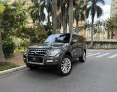 MITSUBISHI PAJERO FULL 3.8 HPE 4X4 V6 24V GASOLINA 4P AUTOMÁTICO MITSUBISHI PAJERO FULL 3.8 HPE 4X4 V6 24V GASOLINA 4P AUTOMÁTICO