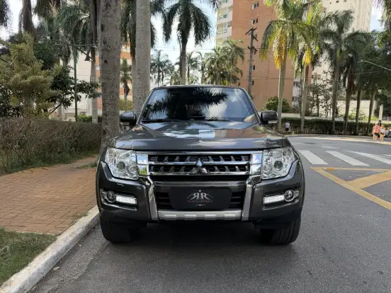 MITSUBISHI-PAJERO FULL-3.8 HPE 4X4 V6 24V GASOLINA 4P AUTOMÁTICO MITSUBISHI-PAJERO FULL-2015