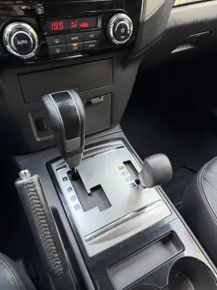MITSUBISHI-PAJERO FULL-2015