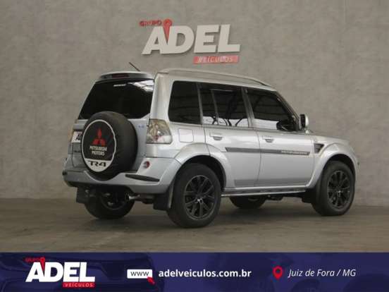 MITSUBISHI-PAJERO TR4-2.0 4X2 16V 140CV FLEX 4P AUTOMÁTICO MITSUBISHI-PAJERO TR4-2014