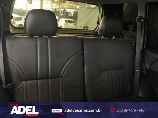 MITSUBISHI-PAJERO TR4-2014
