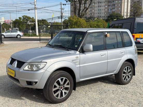 MITSUBISHI-PAJERO TR4-2010