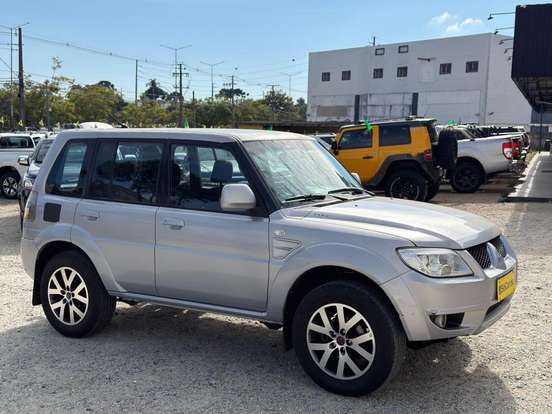MITSUBISHI-PAJERO TR4-2.0 4X4 16V 140CV FLEX 4P AUTOMÁTICO MITSUBISHI-PAJERO TR4-2010