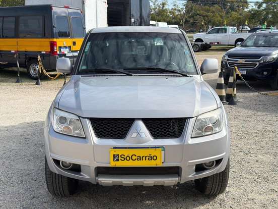 MITSUBISHI-PAJERO TR4-2010