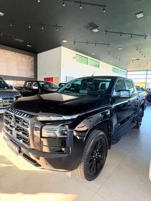 MITSUBISHI-TRITON-2025