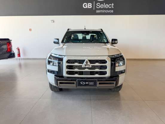 MITSUBISHI-TRITON-2.4 BITURBO DIESEL CD KATANA 4X4 AUTOMÁTICO MITSUBISHI-TRITON-2025