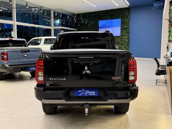 MITSUBISHI-TRITON-2025