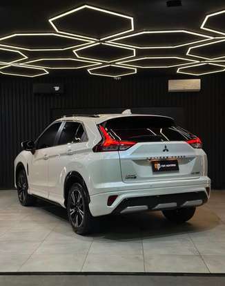 MITSUBISHI-ECLIPSE CROSS-2024
