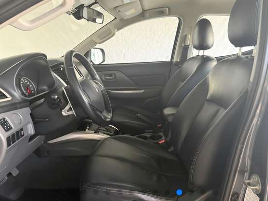 MITSUBISHI-L200 TRITON-2.4 16V TURBO DIESEL SPORT HPE-S CD 4P 4X4 AUTOMÁTICO MITSUBISHI-L200 TRITON-2018