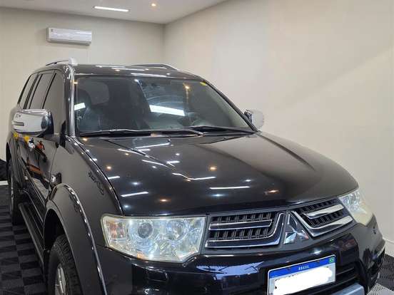 MITSUBISHI-PAJERO-3.2 HPE 4X4 7 LUGARES 16V TURBO INTERCOOLER DIESEL 4P AUTOMÁTICO MITSUBISHI-PAJERO-2017