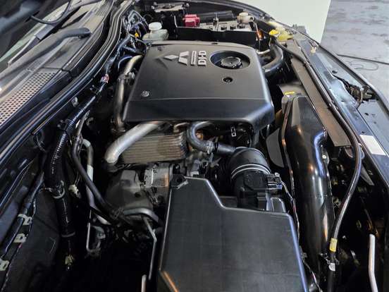 MITSUBISHI-PAJERO-3.2 HPE 4X4 7 LUGARES 16V TURBO INTERCOOLER DIESEL 4P AUTOMÁTICO MITSUBISHI-PAJERO-2017