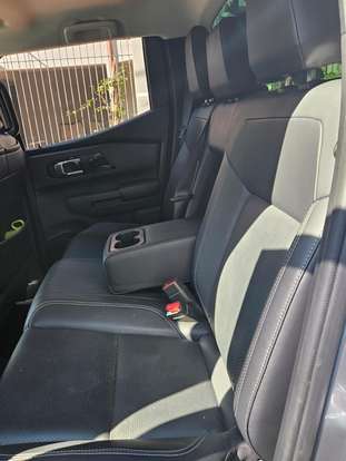 MITSUBISHI-TRITON-2.4 BITURBO DIESEL CD HPE-S 4X4 AUTOMÁTICO MITSUBISHI-TRITON-2025