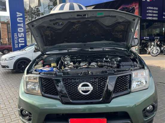 NISSAN-FRONTIER-2015