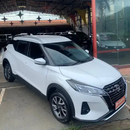 NISSAN-KICKS-2023