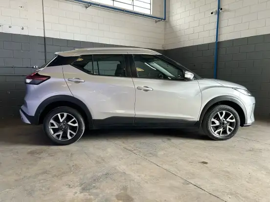 NISSAN-KICKS-2024